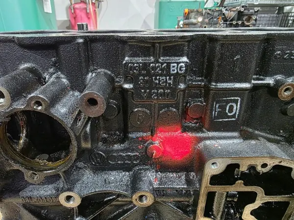 Motorblock OEM 03L021BG 13/26 för Audi 2.0 TDI image 4
