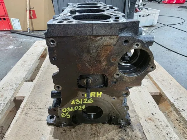 Motorblock OEM 03L021BG 13/26 för Audi 2.0 TDI image 5