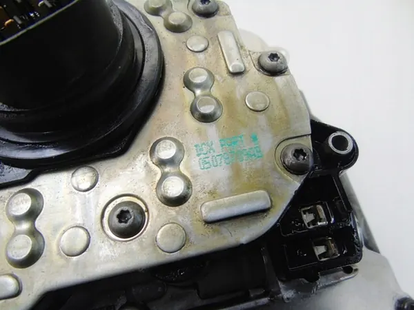 Hydraulische controller OEM 05078928AA voor 62TE versnellingsbak image 10