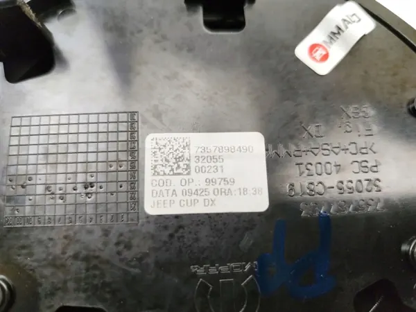 Bouchon de couvercle console OEM 735767703 Jeep Avenger image 3
