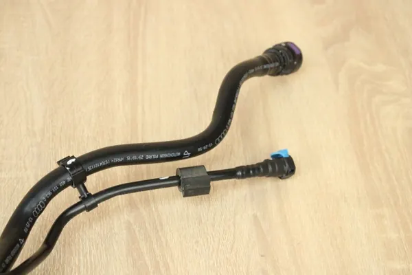 Audi AdBlue Einfüllrohr OEM 4G0131963C - Gebraucht image 3