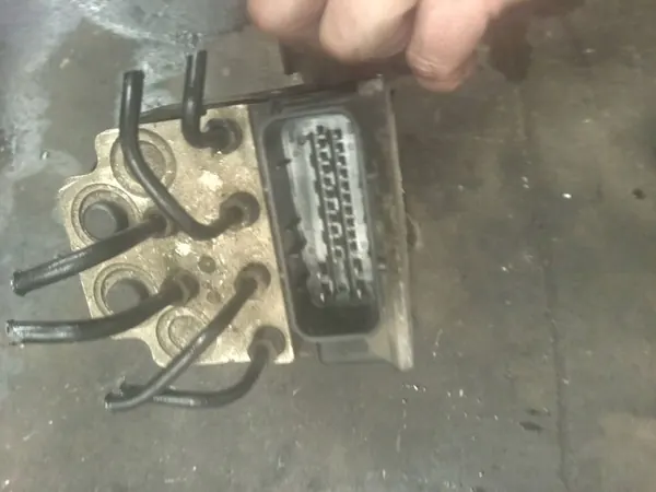 Pompe ABS Opel Vectra C 1.9CDTI image 6