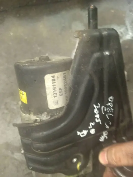 Pompe ABS Opel Vectra C 1.9CDTI image 8