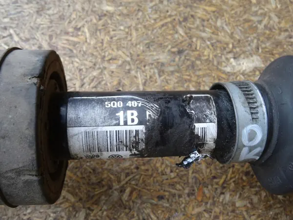 A3 8V GOLF VII LEON III 1.6 2.0 TDI Vänster Framhjulaxel image 4