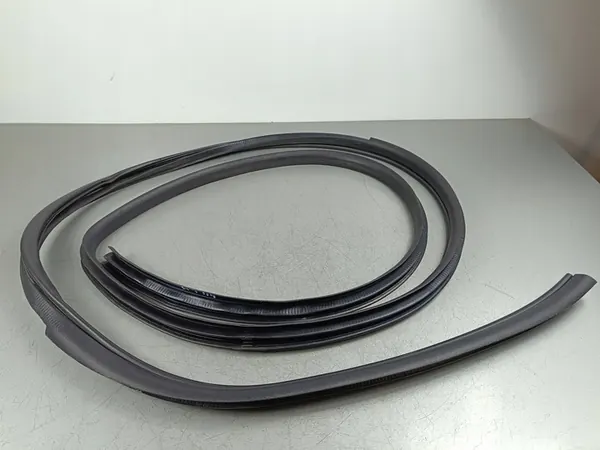 2024 Toyota GR 86 Vedação de Porta Coupe 4B211427 image 1