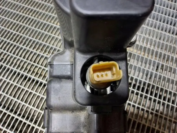 OEM 9830070780 Dessicateur AC pour Citroën C4 III image 7