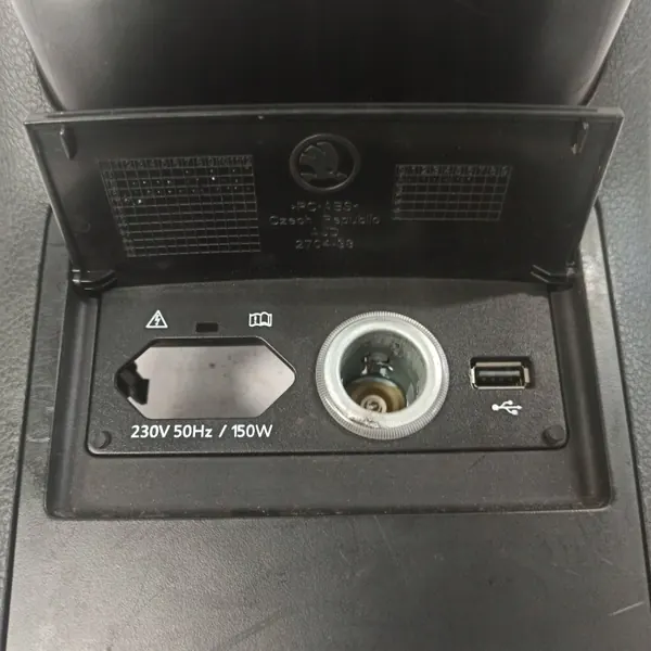 Skoda Tunnelipaneeli OEM 3V0857289A image 4