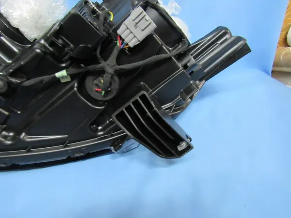 Luz derecha Mitsubishi Outlander III Full LED image 10