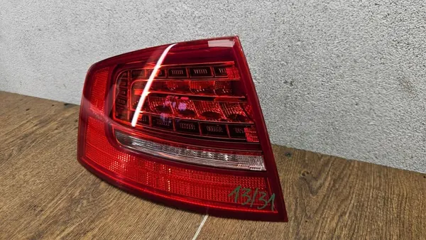 Audi A8 S8 D3 Luz Trasera Izquierda 4E0945095H image 3