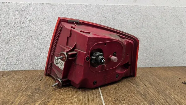 Audi A8 S8 D3 Luz Trasera Izquierda 4E0945095H image 5