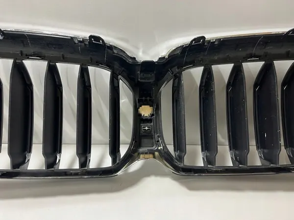 Grade dianteira M BMW 5 G30 G31 2018 image 10
