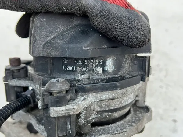 Bomba de aire secundaria derecha Porsche Cayenne I 4.5 V8 Turbo image 7