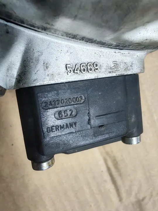 Mercedes-Benz OE Distributor image 6