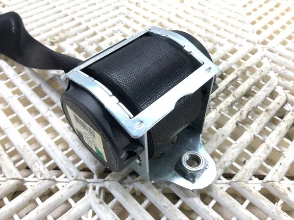 Cinturón de seguridad delantero derecho BMW E61 04-10 OEM LORK-1037-19223 image 2