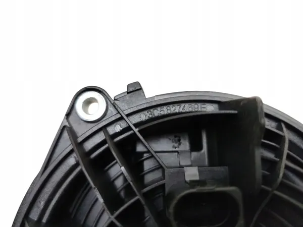 Poignée de coffre OEM 6R0827469 pour VW Golf VI image 4