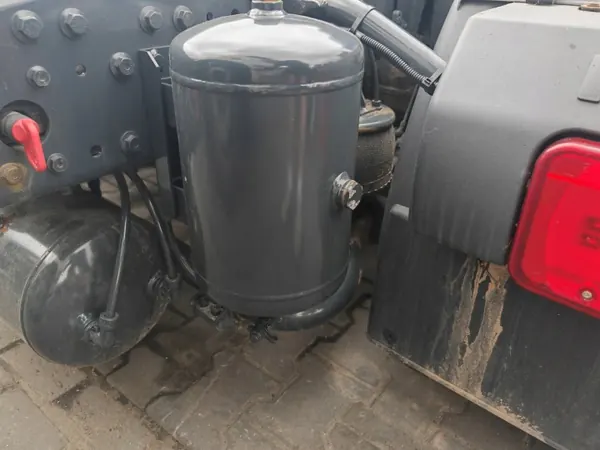 Lucht Tank 10L Rechts Iveco S-Way OEM 8151401615611Q image 2
