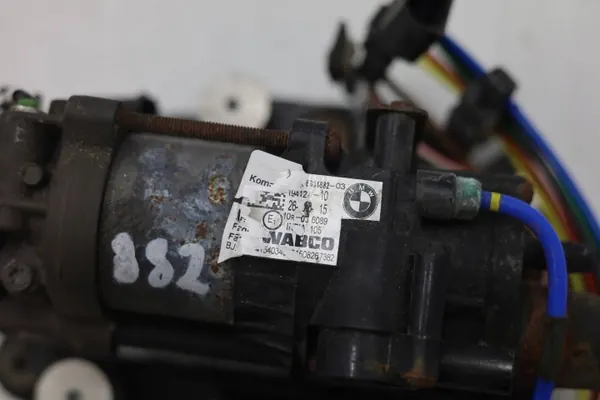 Compresseur de suspension BMW OEM 6884682 image 5