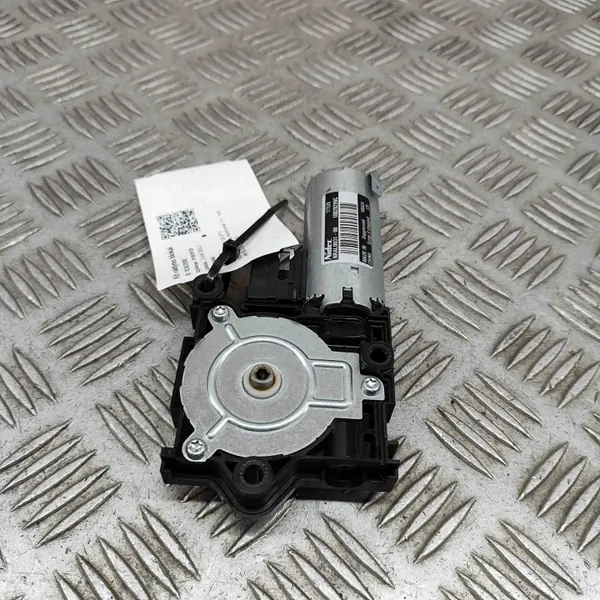 Motor de techo solar Audi A5 OEM 10028299C - Usado image 5
