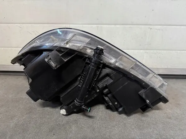 Rechter bi-xenonlamp Mercedes Sprinter W 906 A9068203261 image 4