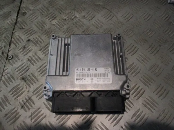 Mercedes Moottorin ECU A6461504091 W209 2.2 CDI image 3