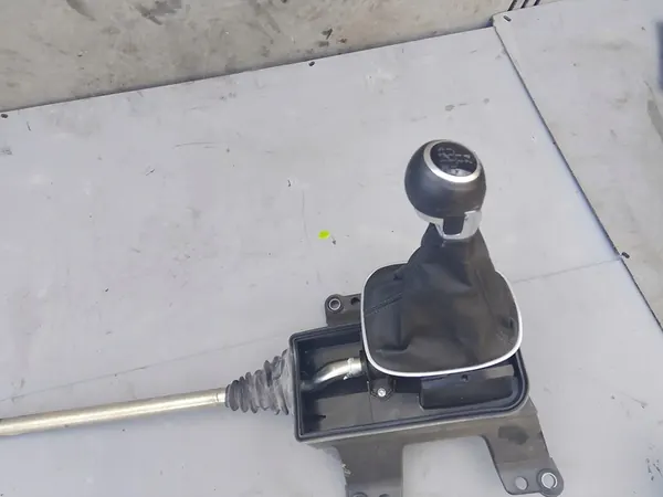 Vaihtovipu Opel Corsa E 1.4 Turbo 1.3 CDTI image 3