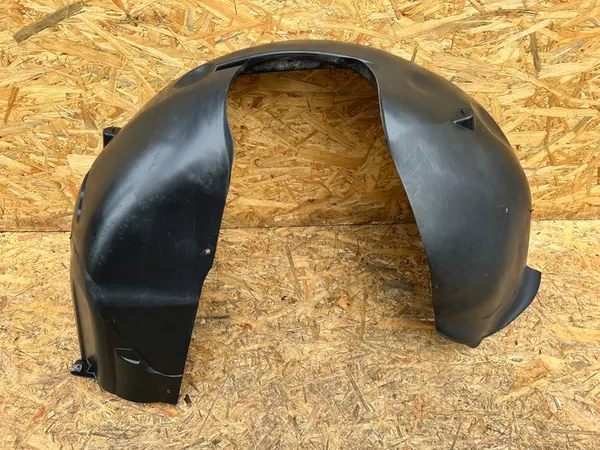 VOLVO S40 V50 Front Right Wheel Arch OEM 30678144 image 2