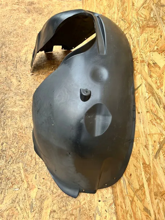 VOLVO S40 V50 Front Right Wheel Arch OEM 30678144 image 4