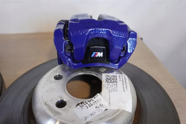 Jarrulevyt & Palat Set OEM 6875284 BMW G30:lle image 5