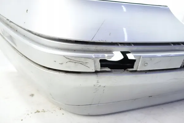 Parachoques trasero Mercedes W203 C A2038850825 image 3