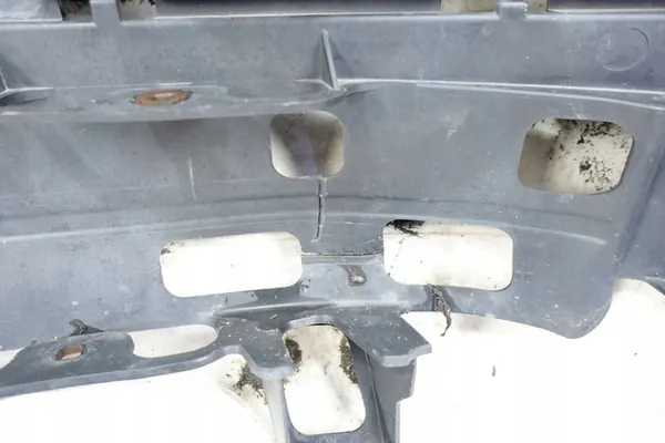 Parachoques trasero Mercedes W203 C A2038850825 image 9