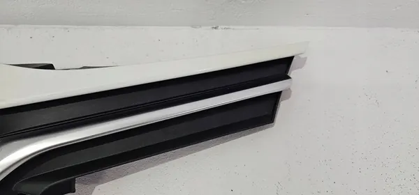 Toyota Yaris III Front Grille 14-17 OEM 53111-0D810 image 4