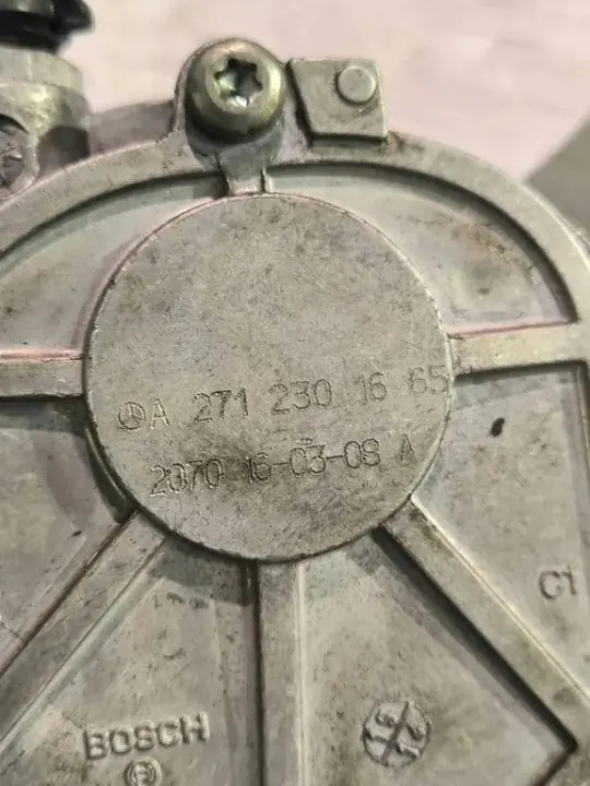 Mercedes-Benz vacuümpomp OEM A2712301665 image 4