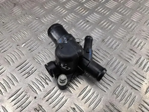 Termostaatin kotelo Cadillac CTS OEM 063515605 image 2