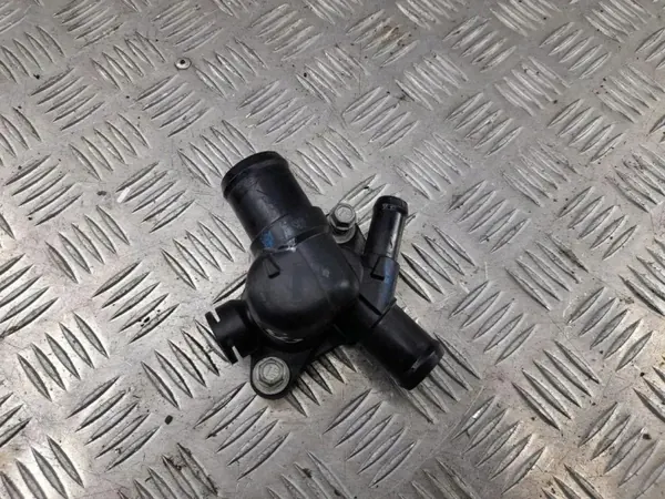 Termostaatin kotelo Cadillac CTS OEM 063515605 image 4