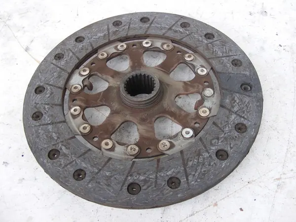 Kytkinlevy LUK BMW E60 520i 525i E46 320i 325i M54 image 6