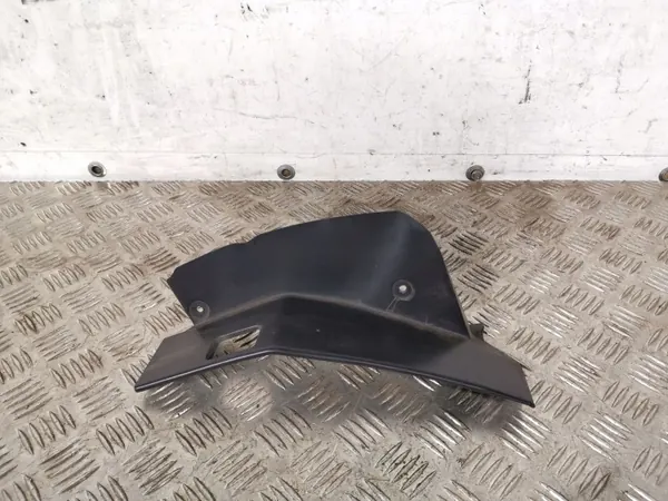 OEM 84953SJ010 Vänster Baklyktsskydd Subaru Forester image 2