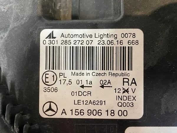 Rechter voorlamp MERCEDES GLA W156 X156 BI XENON A1569061800 image 9