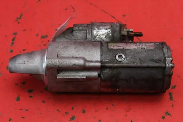 Motor de arranque Mercedes R-Class W251 3.0 CDI A0051517701 image 3