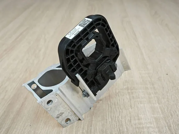 Support Radiateur Gauche OEM 8738927 pour BMW G26 image 5