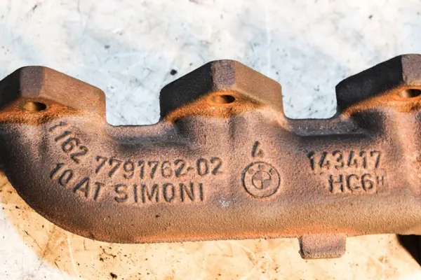 Pakoputken Keräin BMW OE OEM 1162779176202 - Käytetty image 3