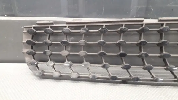 Grille de pare-chocs Mercedes W253 GLC A2538880300 image 2