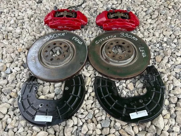 Alfa Romeo Giulia Veloce jarrukit OEM - 330mm image 2