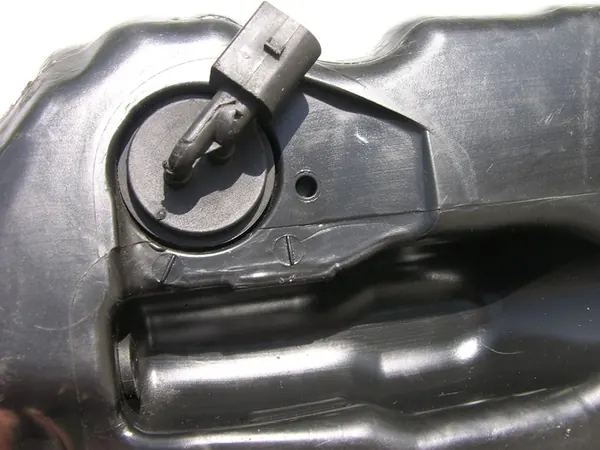 Pesuainesäiliö Mercedes W221 2218691020 image 9