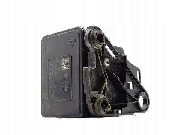 Pompe ABS OEM 5Q0614517AR pour Audi A3 Golf VII image 3