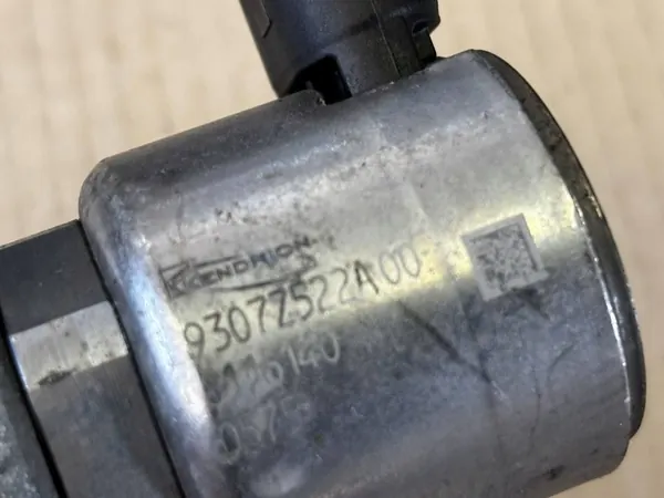 Mercedes-Benz Sprinter W906 2010 Inyector de combustible image 3