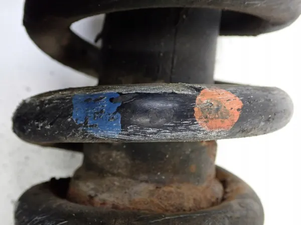 OEM Höger Fram Stötdämpare för Toyota Land Cruiser image 4