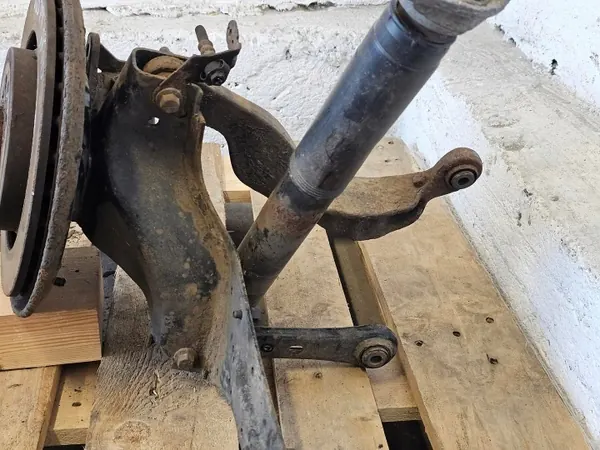 OEM Zwrotnica Prawy Tył AWD Volvo V60 S60 image 5