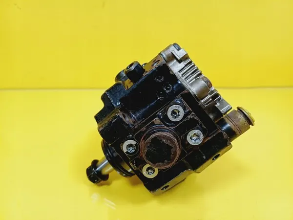 Kraftstoffpumpe Kia Sorento I 2.5 CRDI Bosch 33100-4A410 image 10
