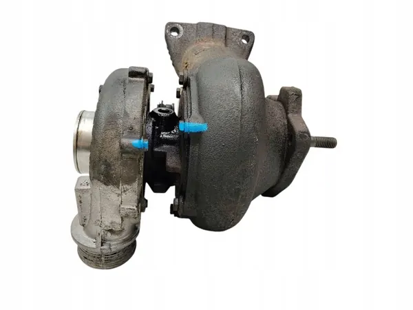 Turboahdin OEM 8689592 Volvo D5 2.4L Moottori image 3
