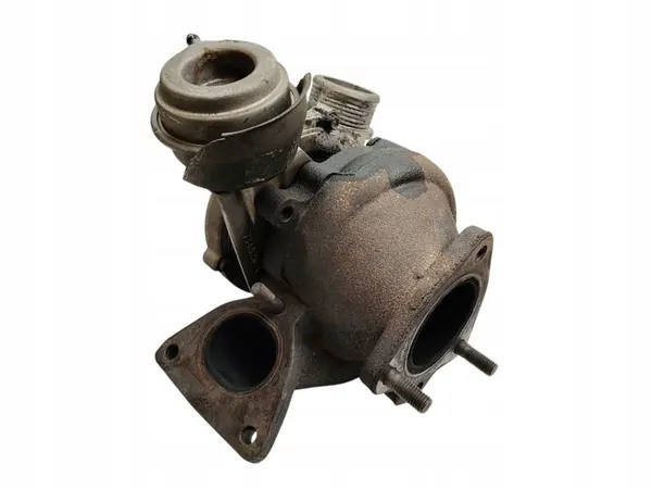 Turboahdin OEM 8689592 Volvo D5 2.4L Moottori image 7